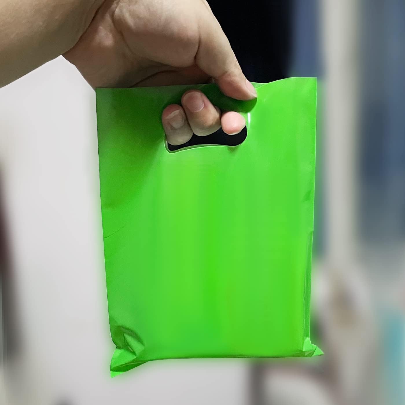 Plastic Party Favor Bags, 50 PCS 6" x 8" Assorted Color Party Goodie Bags for Kids, Plastic Favor Bag Bulk with Handle for Kids Birthday Party, Christmas, Halloween, Weddings