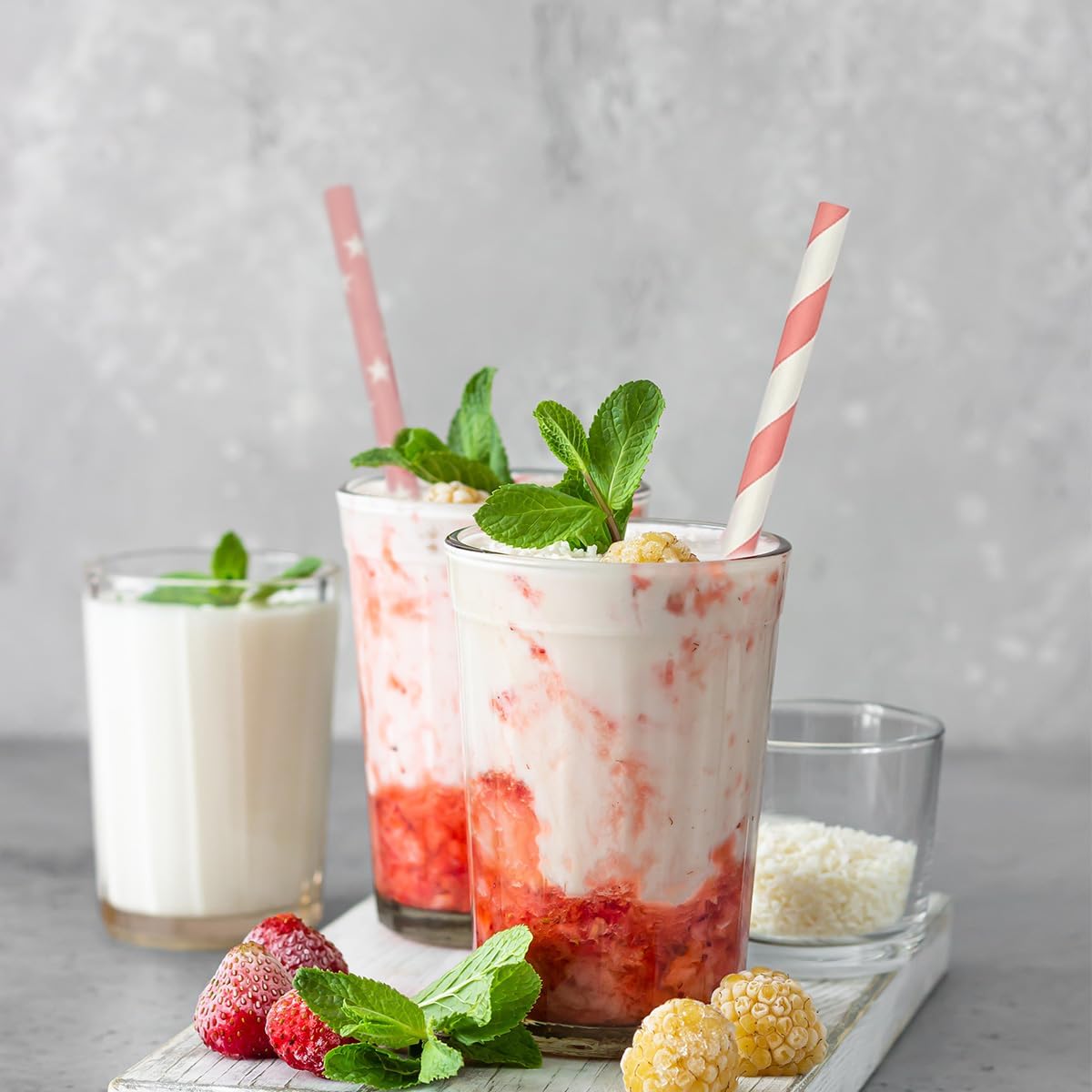 200 Biodegradable Pink Paper Straws, Party Straws for Juice, Cocktail, Smoothies, Wedding, Birthday, Bridal/Baby Shower and Christmas Decorations Valentine's Day Holiday Celebrations