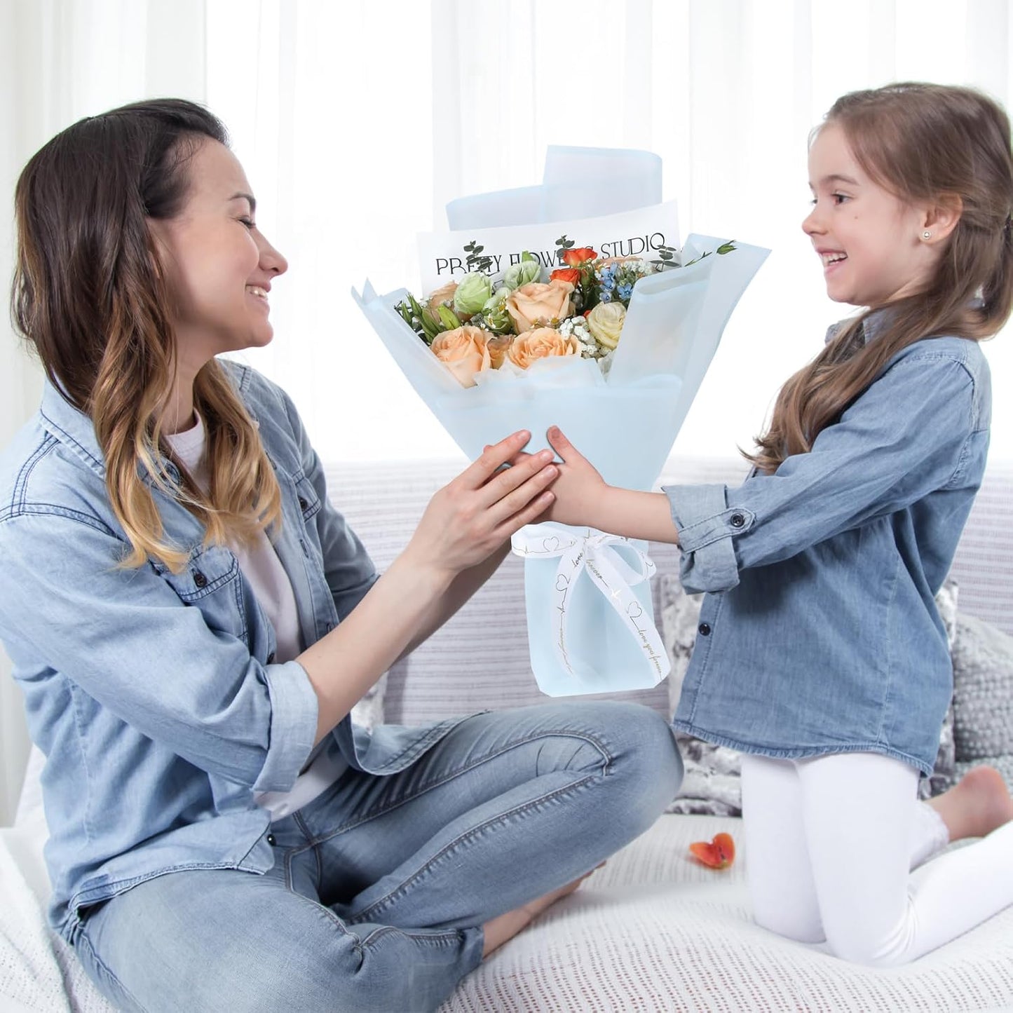 NESCCI 20 Sheet Flower Wrapping Paper - Waterproof Floral Bouquet Wrapping Paper, Florist Supplies Packaging Paper for Wedding Birthday Gift DIY (Translucent Light Blue)