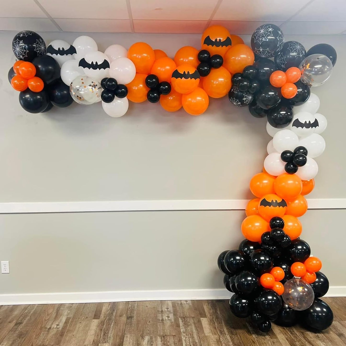 Orange Black White Balloons, 60 Packs 12 Inch Halloween Party Balloons, Black and Orange Helium Balloon with Confetti Balloons for Happy Halloween Wedding Birthday Baby Shower Party Decorations