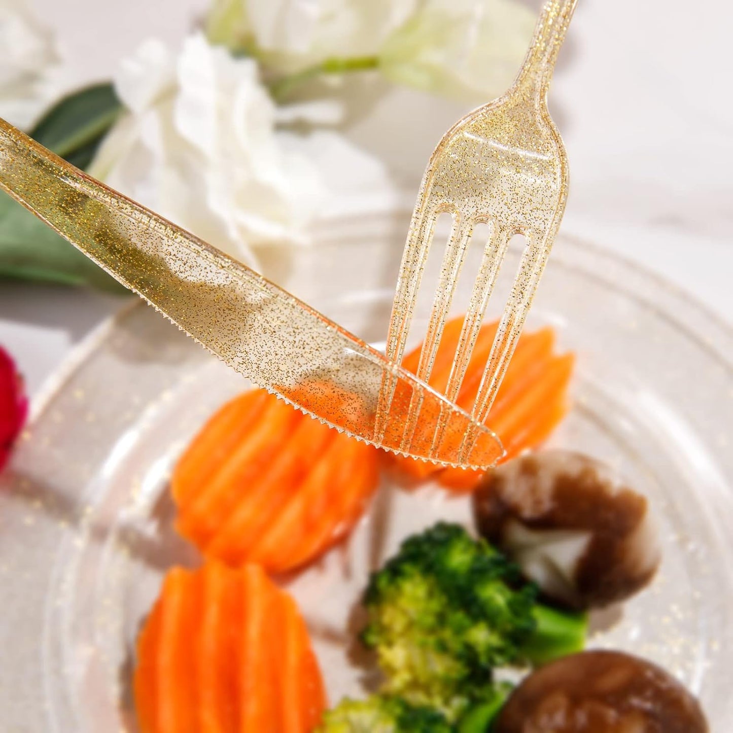 Supernal 300pcs Gold Glitter Plastic Cutlery Disposable Utensils Gold Plastic Silverware Sets Include 100 Forks, 100 Spoons & 100 Knives Serves for 100 Guests Suitable for Party,Thanksgiving