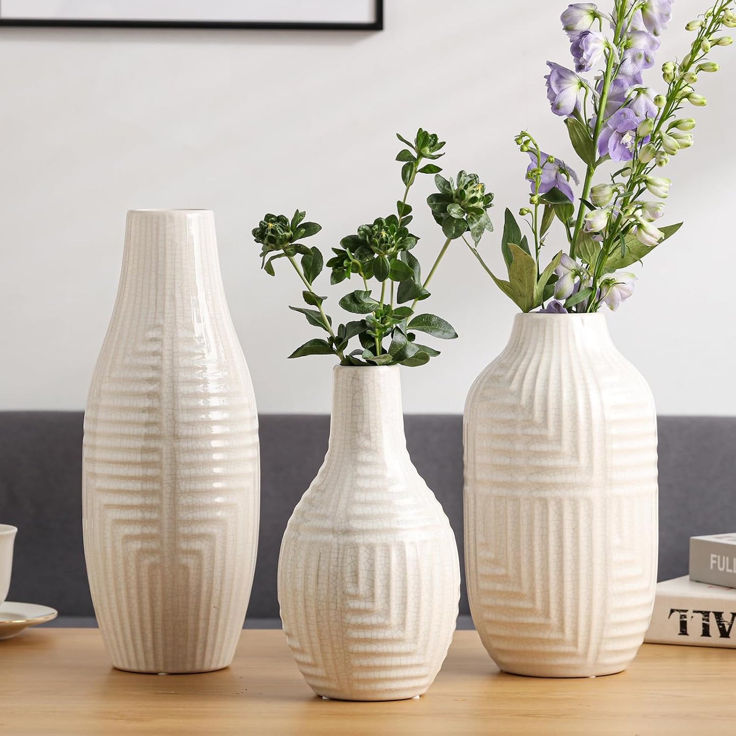 hjn hjn White Vase -Ceramic Vase for Home Decor, Modern Decor Vases for Living Room/Bookshelf/Mantel/Home Decor Accents -13.8" H
