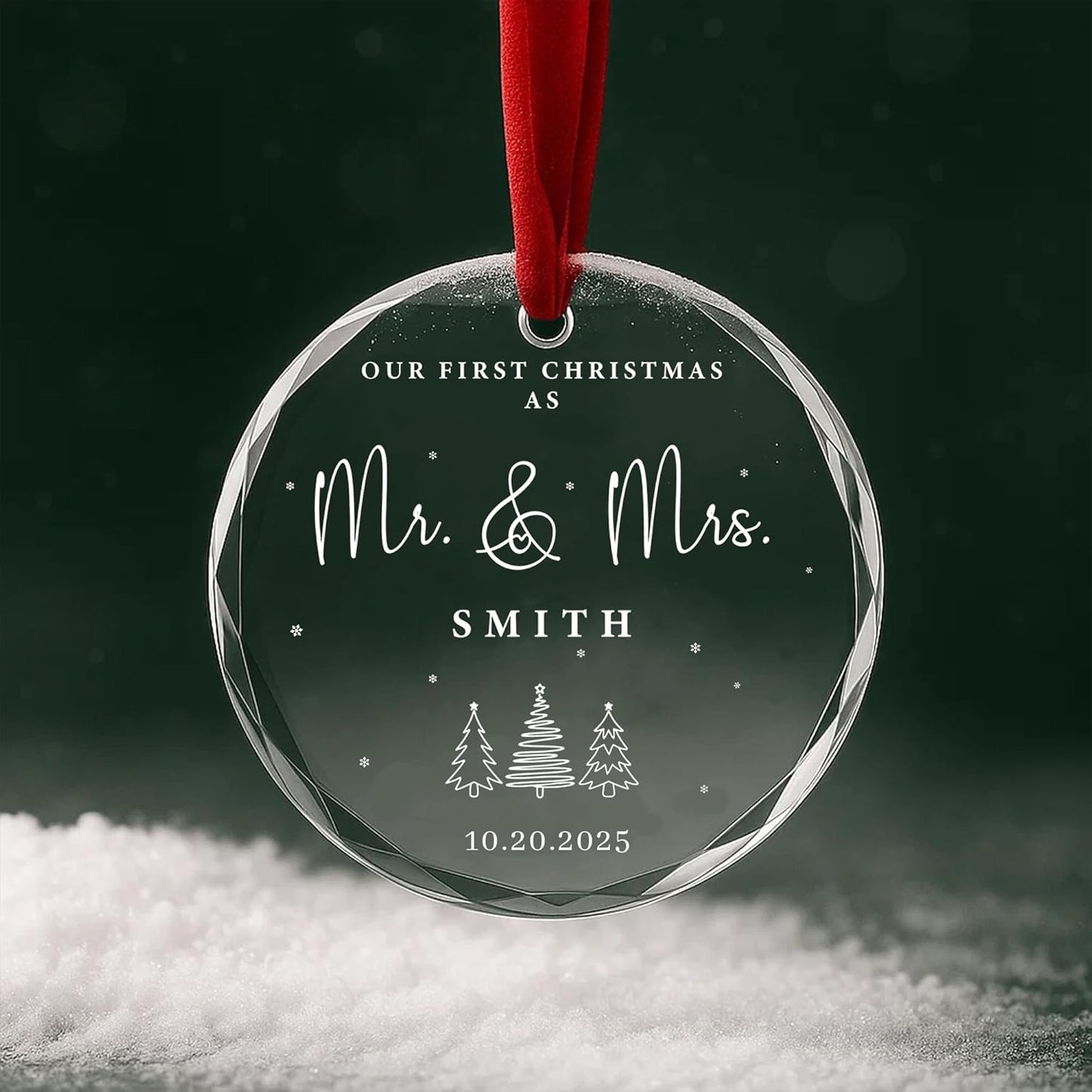 Personalized Glass Ornament 2025 for Married Couples with Name, Custom Wedding Keepsake Gift for Newlyweds, Anniversary or Christmas Décor, Mr and Mrs Ornament A1