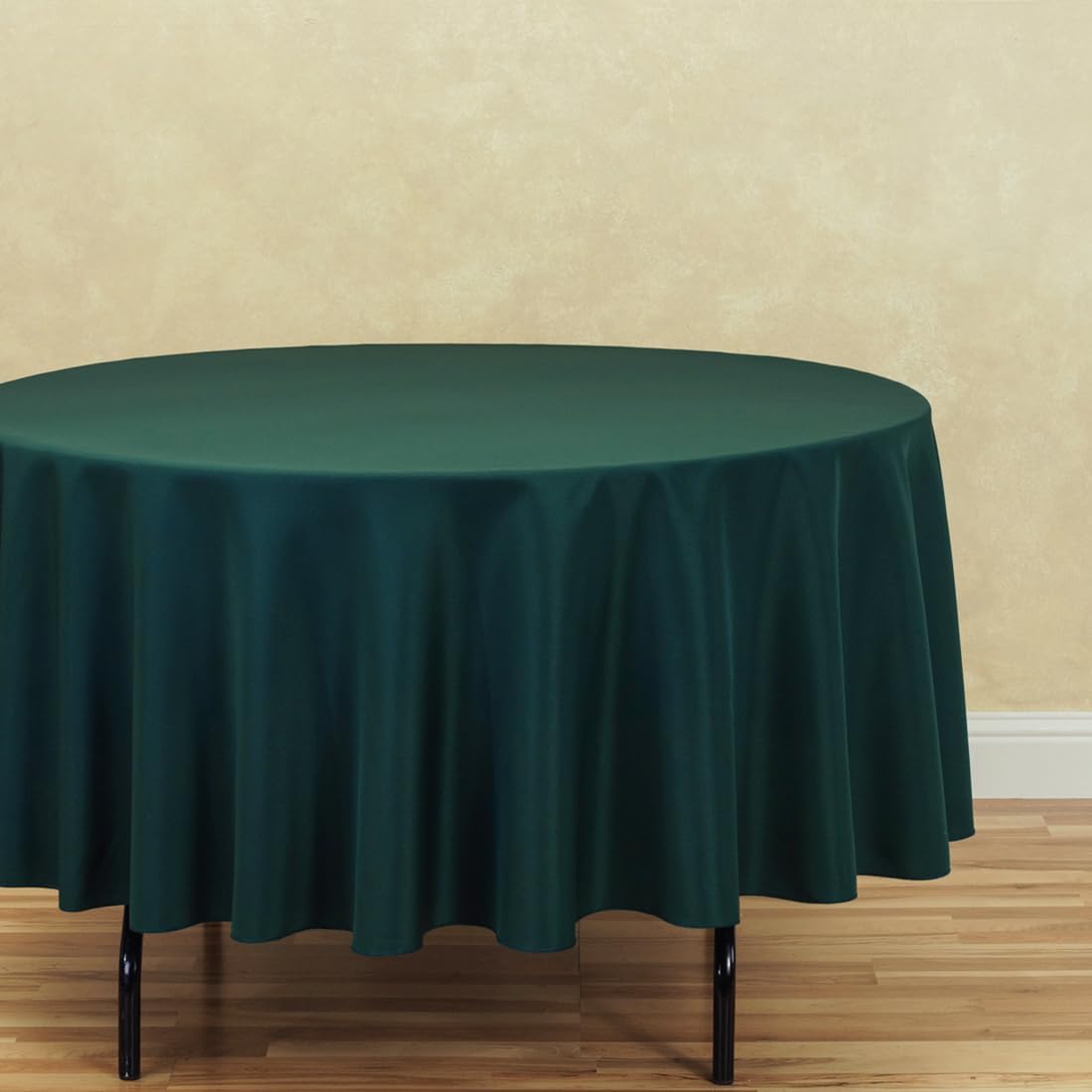 LTC LINENS 5 Pack 90 Inch Round Tablecloth Hunter Green - Wrinkle Resistant Table Cloth for Round Table -Washable Polyester Fabric Table Cover for Wedding, Party