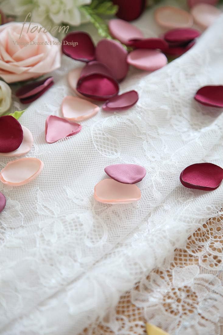 Floroom 500pcs Rose Petals Burgundy Maroon Faux Silk Flower Petals for Wedding Flower Girl Basket Aisle Scatter Dinner Table Centerpieces Party Confetti Bridal Shower Romantic Night Decoration