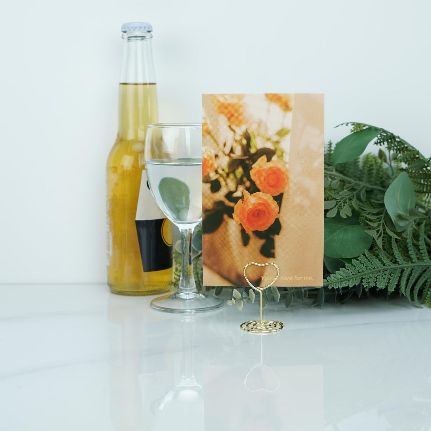 20PCS Mini Table Number Holders, Heart Shaped Place Card Holder, Premium Photo Holders for Tables, Table Sign Holders Card Stands Menu Memo Clips for Wedding Valentine's Day Table Decor, Gold