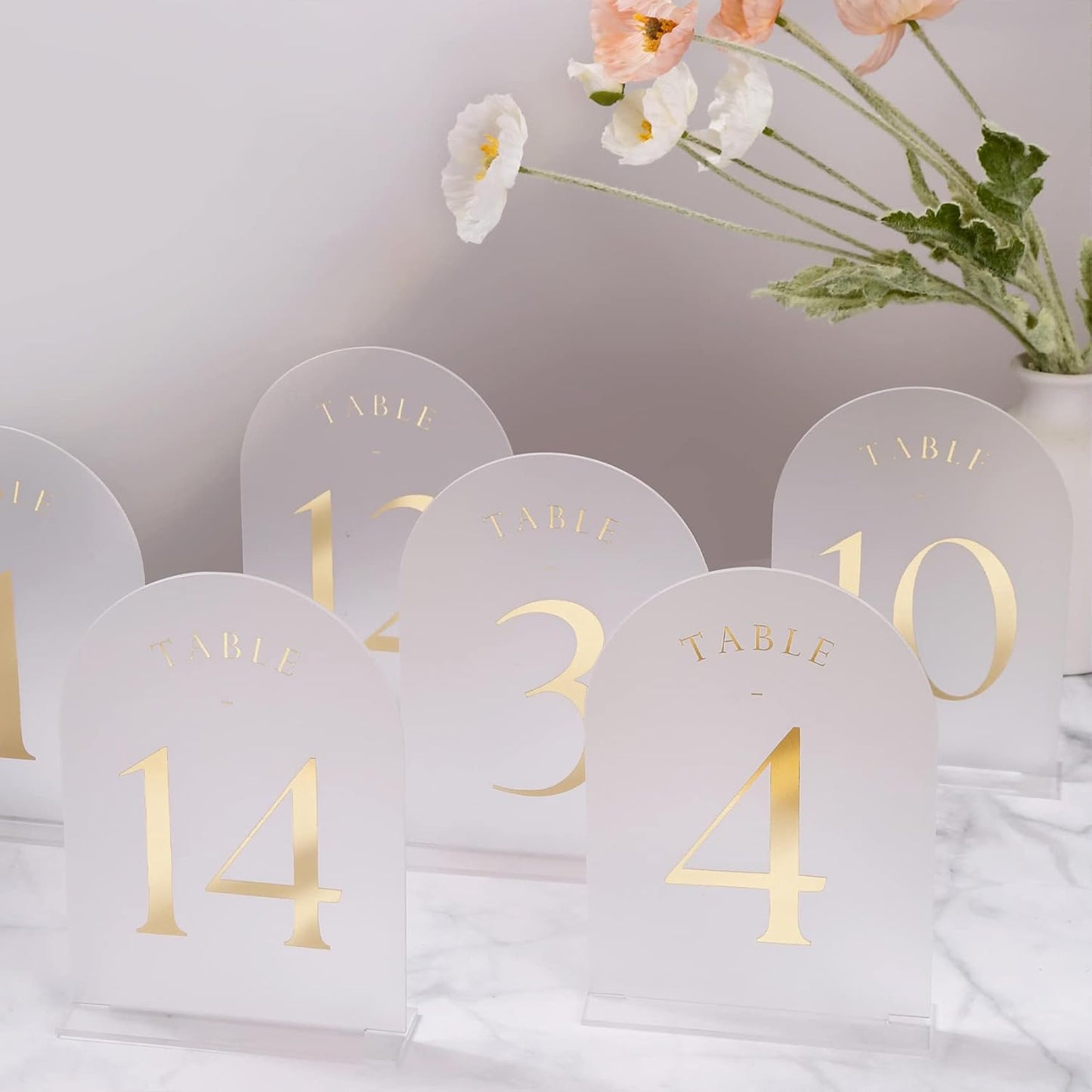 UNIQOOO Frosted Arch Wedding Table Numbers with Stands 1-30, Gold Foil Printed 5x7 Acrylic Display Signs and Holders, Pack of 30, Perfect for Centerpiece, Reception, Decoration, Party, Anniversary, Event