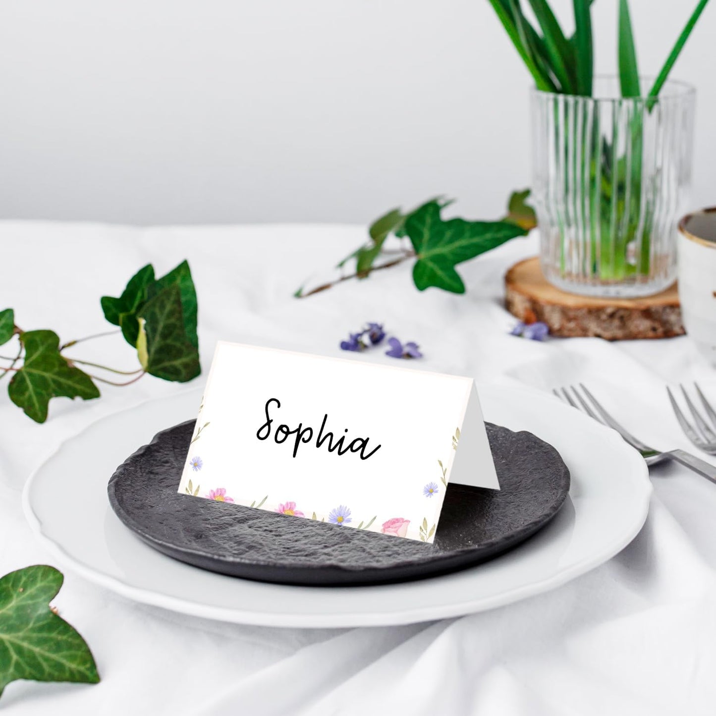 25 Pack Flower Place Cards, Editable Name Cards for Table Setting, Tent Cards Food Label for Dinner Party, Bridal Shower, Wedding, Baby Shower and Events -T06