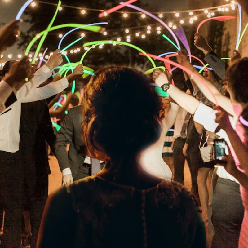 Glow Fever Glow Sticks Bulk 100ct 22'' Glow Necklaces with Connectors, Neon Light Sticks for Party Festivals Raves Concert Birthday Wedding, Red