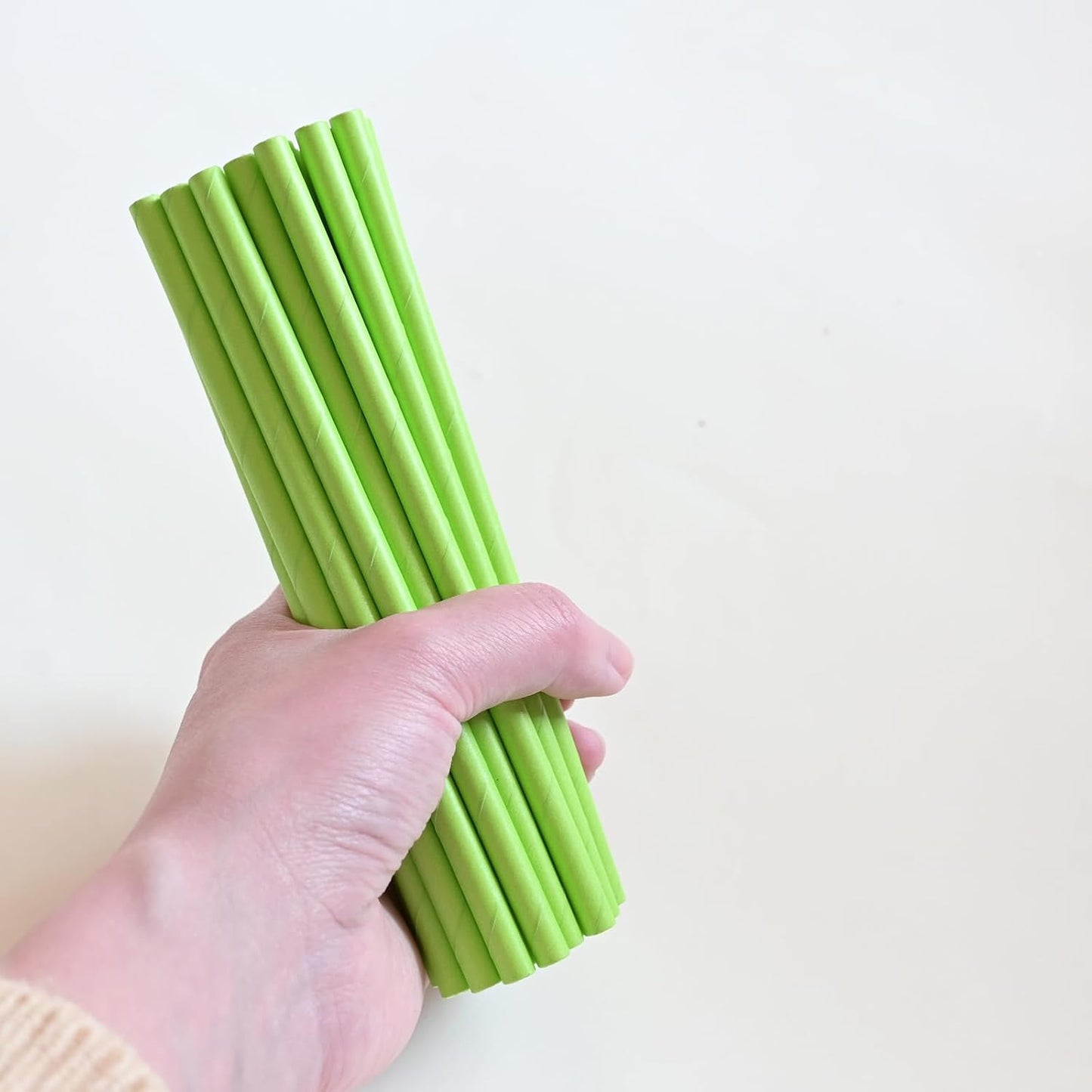 5.75 Inch Biodegradable Green Straws - Short Paper Cocktail Straws for Drinking Party Bar Restaurants Cake Pop Sticks, Pack of 500