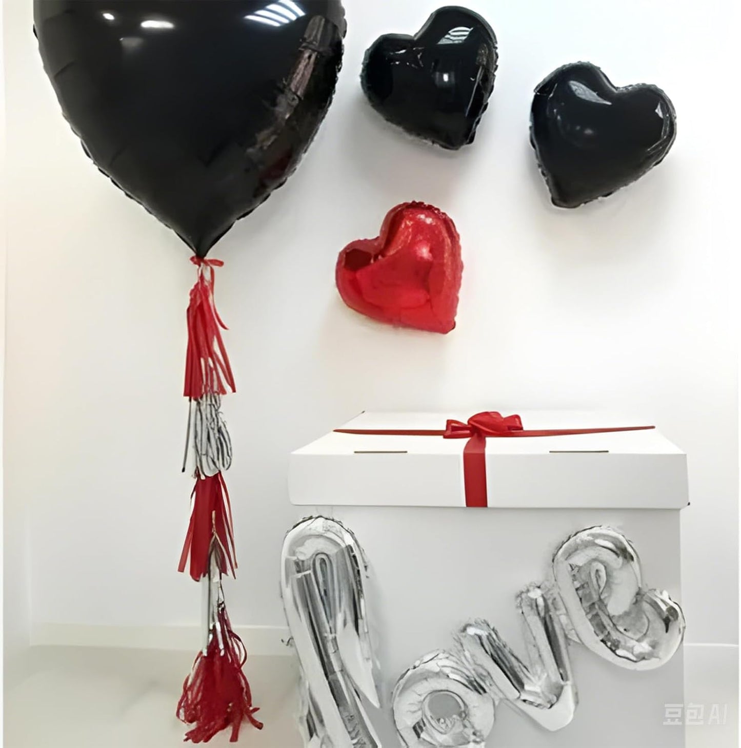 Red Black Heart Balloons, 18 Inch Red and Black Heart Shape Balloon, 12PCS Black Red Helium Foil Love Heart Balloon for Birthday Bridal Shower Engagement Wedding Valentine Party Decorations