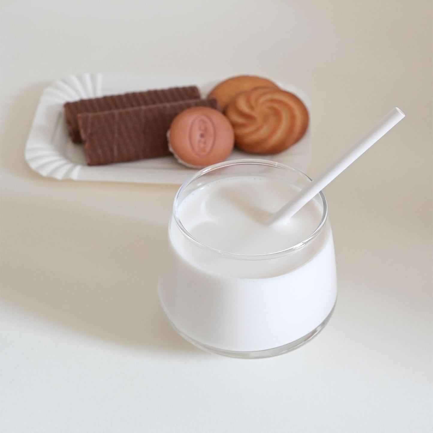 Cocktail Drinking Straws Paper Disposable - 5.75" Small White Straw, Biodegradable Sip Stirrers, for Party, Birthday, Wedding