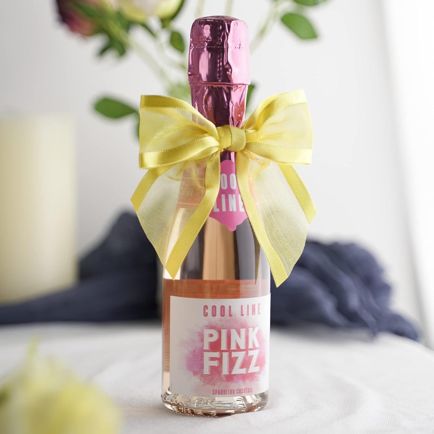 AIMUDI Gold Bows for Treats 4" Organza Bows Premade Twist Ties Bows for Gift Wrapping Crafts Treat Bags Baskets Cake Pop Baby Shower Birthday Wedding Christmas Decor - 12 Counts