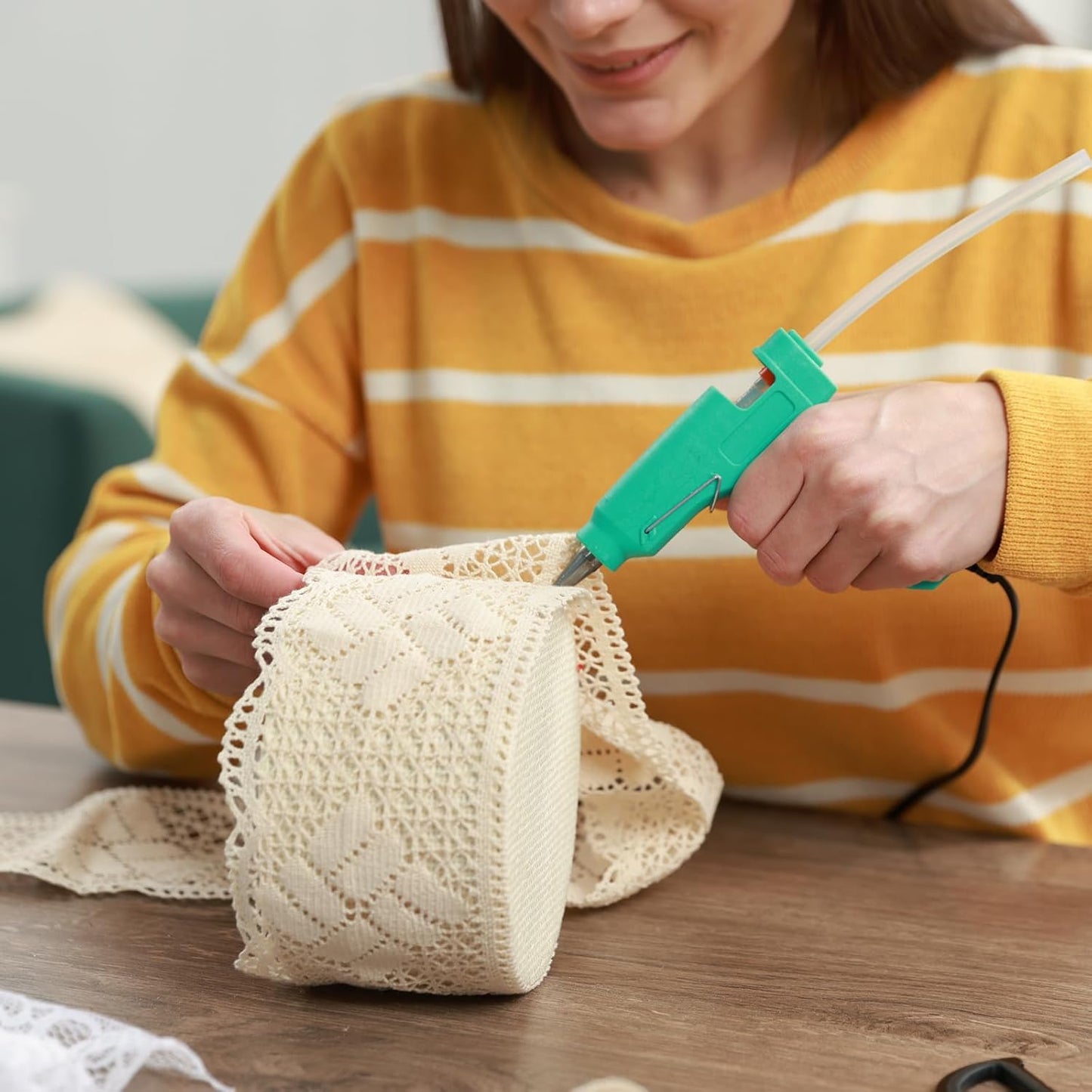 HARFINGTON 10pcs Hot Glue Sticks 0.43" Dia x 9.84" Long EVA Mini Hot Melt Adhesive Glue Stick for Hot Melt Gun Wood Plastic Glass Flowers Fabrics Foam, Pink