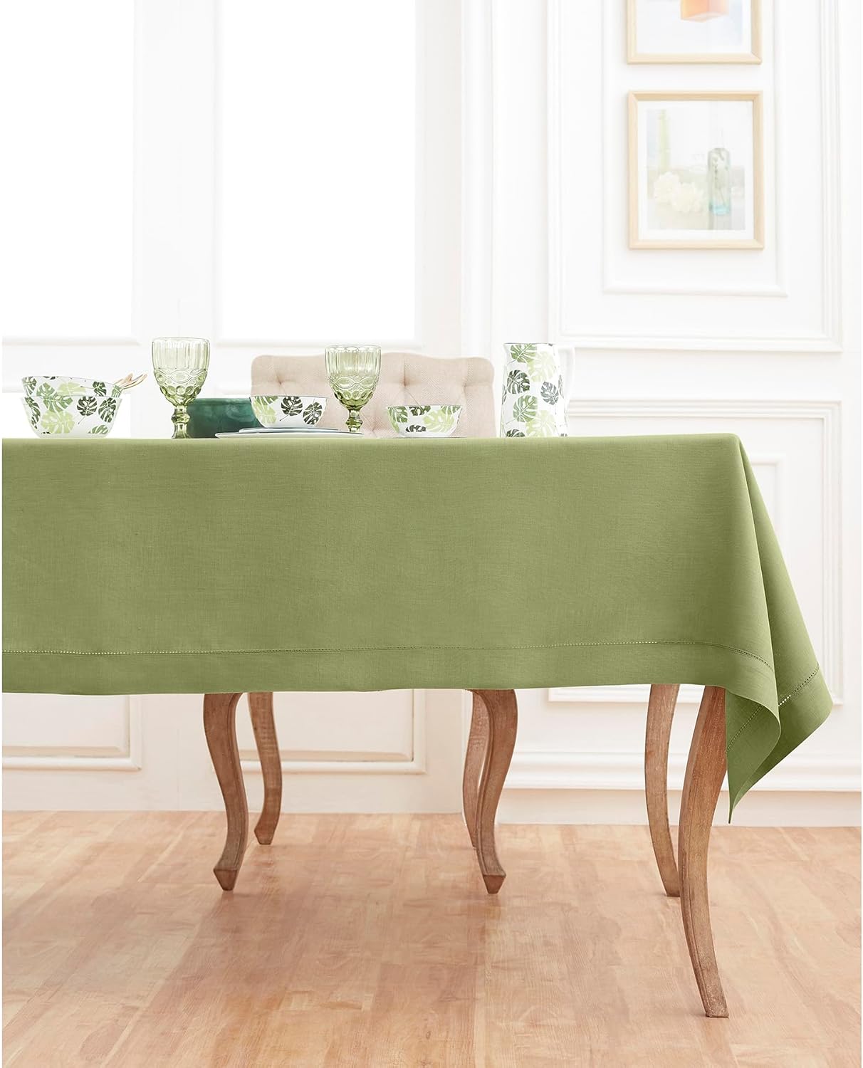 Solino Home Linen Tablecloth 60 x 132 Inch - Classic Hemstitch 100% Pure Linen Moss Green Table Cloth for Rectangle Tables - Machine Washable Tablecloth for Fall, Autumn, Thanksgiving