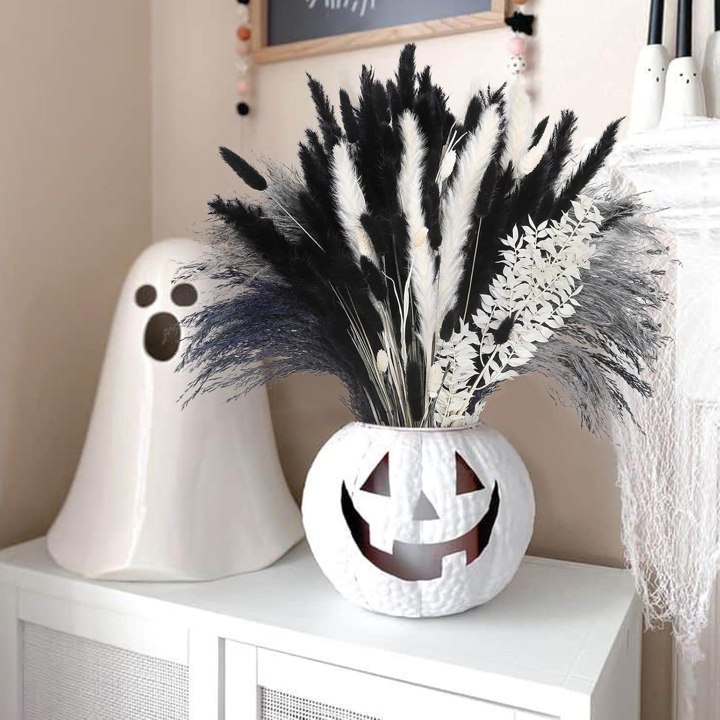 102PCS Black Pampas Grass Decor, Grey White Natural Dried Pampas Grass Bulk, Boho Home Decor Bouquet, Black and White Dried Flowers Decor, Halloween Wedding Floral Arrangements Vases Decorations