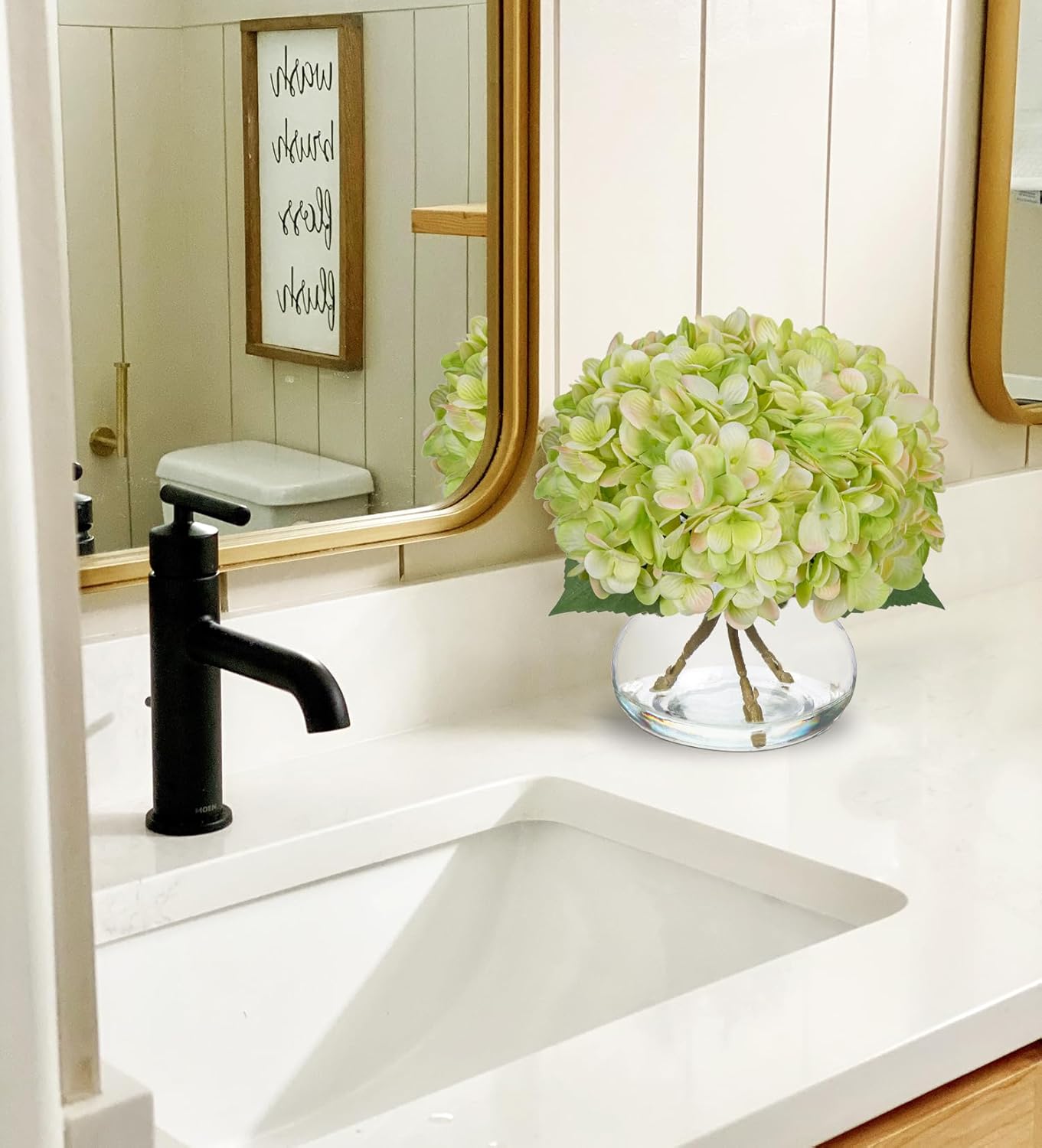 Hollyone Hydrangea Artificial Flowers with Glass Vase Green Silk Faux Flowers Arrangements in Vase with Faux Water Fake Floral Bulk Bouquet for Home Decor Table Centerpiece Decorations