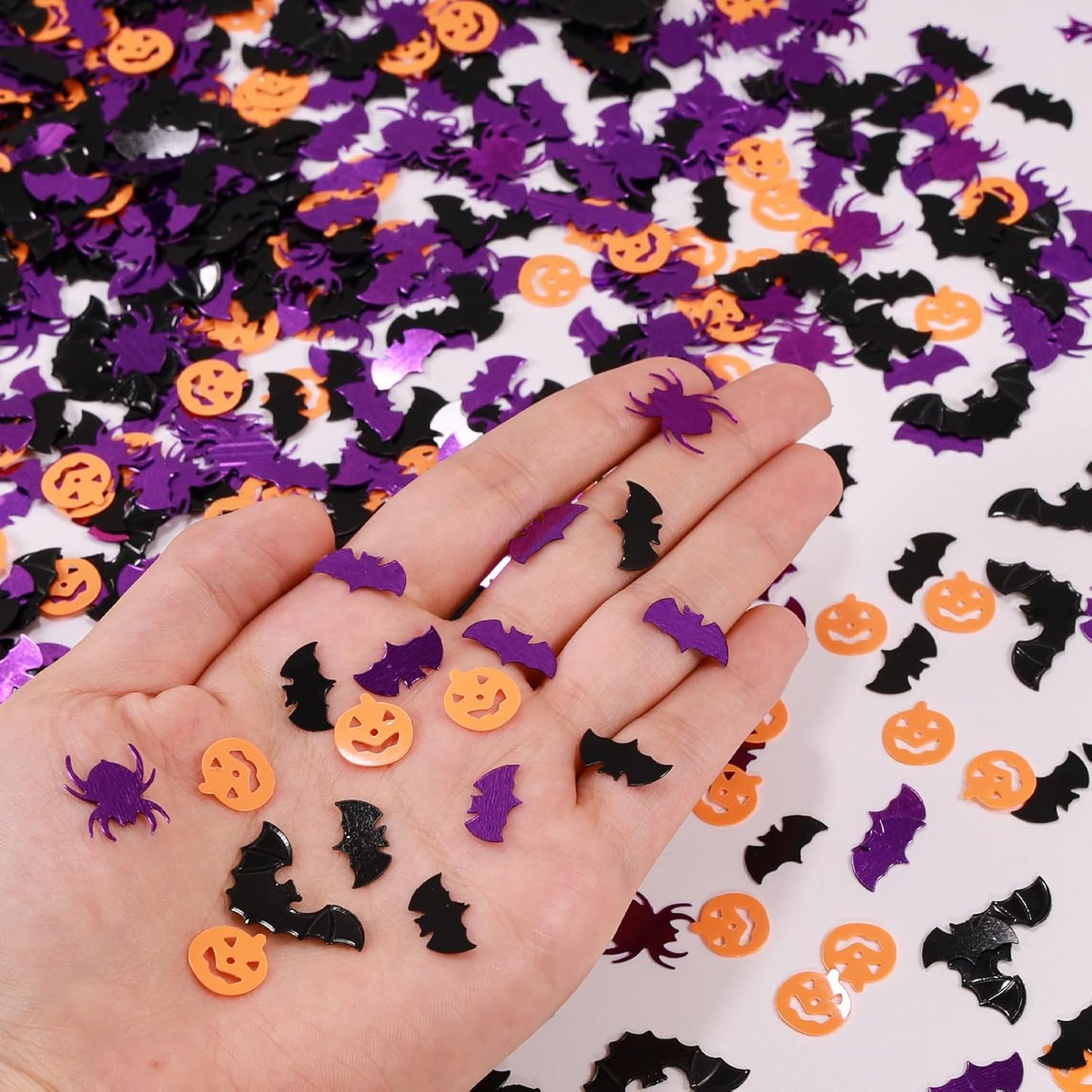 Halloween Party Table Scatter Confetti, 3000 Pcs Pumpkin Spider Bat Foil Metallic Confetti for Halloween Party Table Decorations