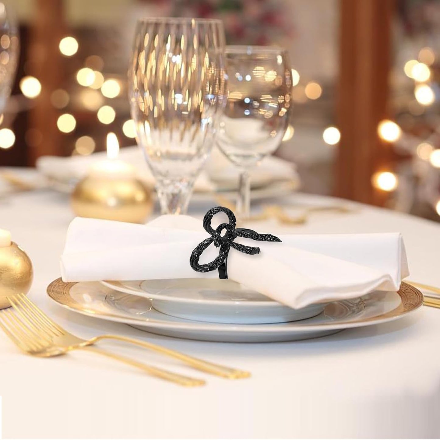 Pack of 6 Napkin Rings Alloy Hollow Out Flower Napkin Holder Dinning Table Napkin Ring for Dinner Parties Wedding Banquet Table Setting Family Gatherings Table Decor（Black，6）