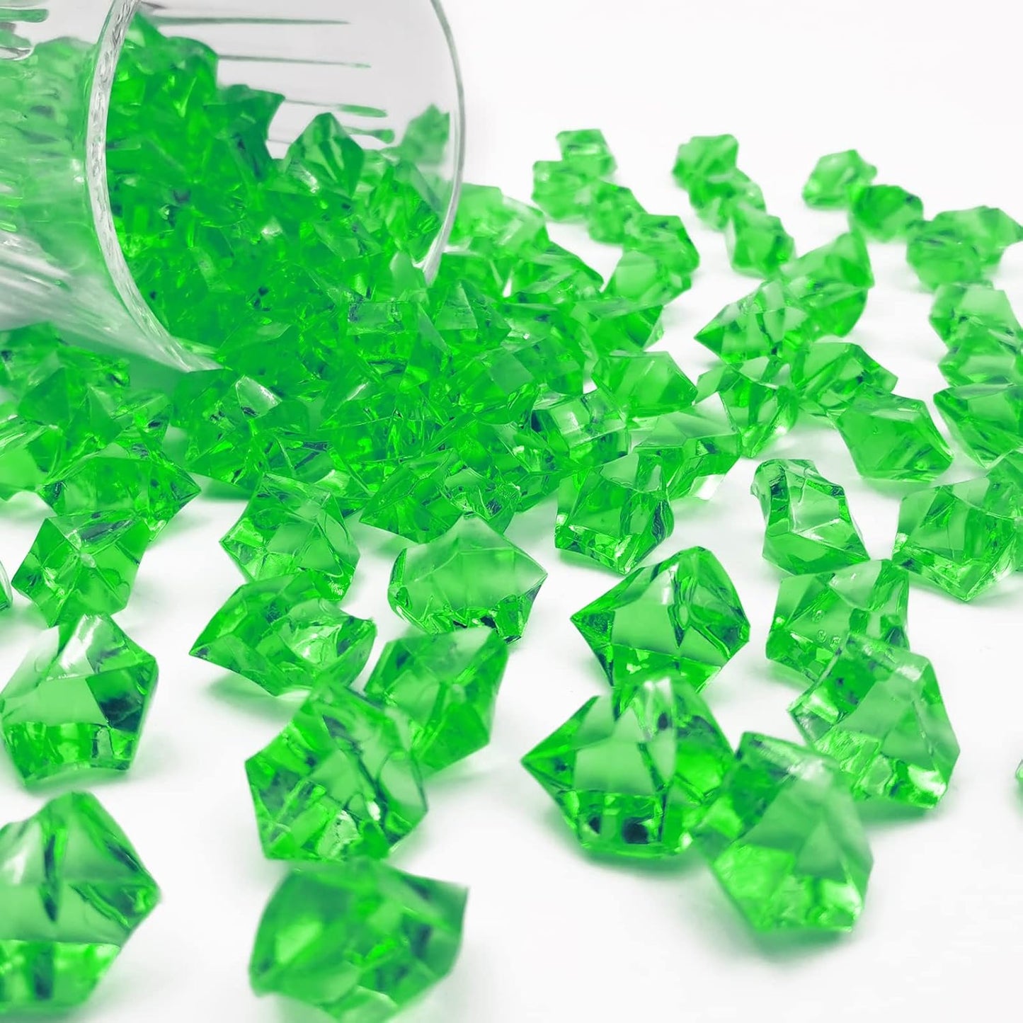 Vase Fillers for Home Decor, Fake Crushed Ice Cubes, 150 pcs Vase Fillers, Reusable Fake ice Cubes for Photography Accessories Props Decoration for Wedding Decor(irregular-16 * 22mmGreen)