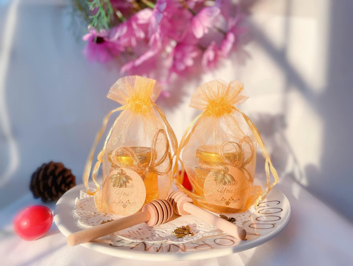 IIKUM 20 Pack Glass Honey Jars, 1.5 oz Hexagon Honey Pots with Lids, Wooden Dippers, Bee Pendants, Gift Bags, Thank You Cards, Jutes and Stickers-Ideal Gift for Baby Shower, Wedding and Party Favors