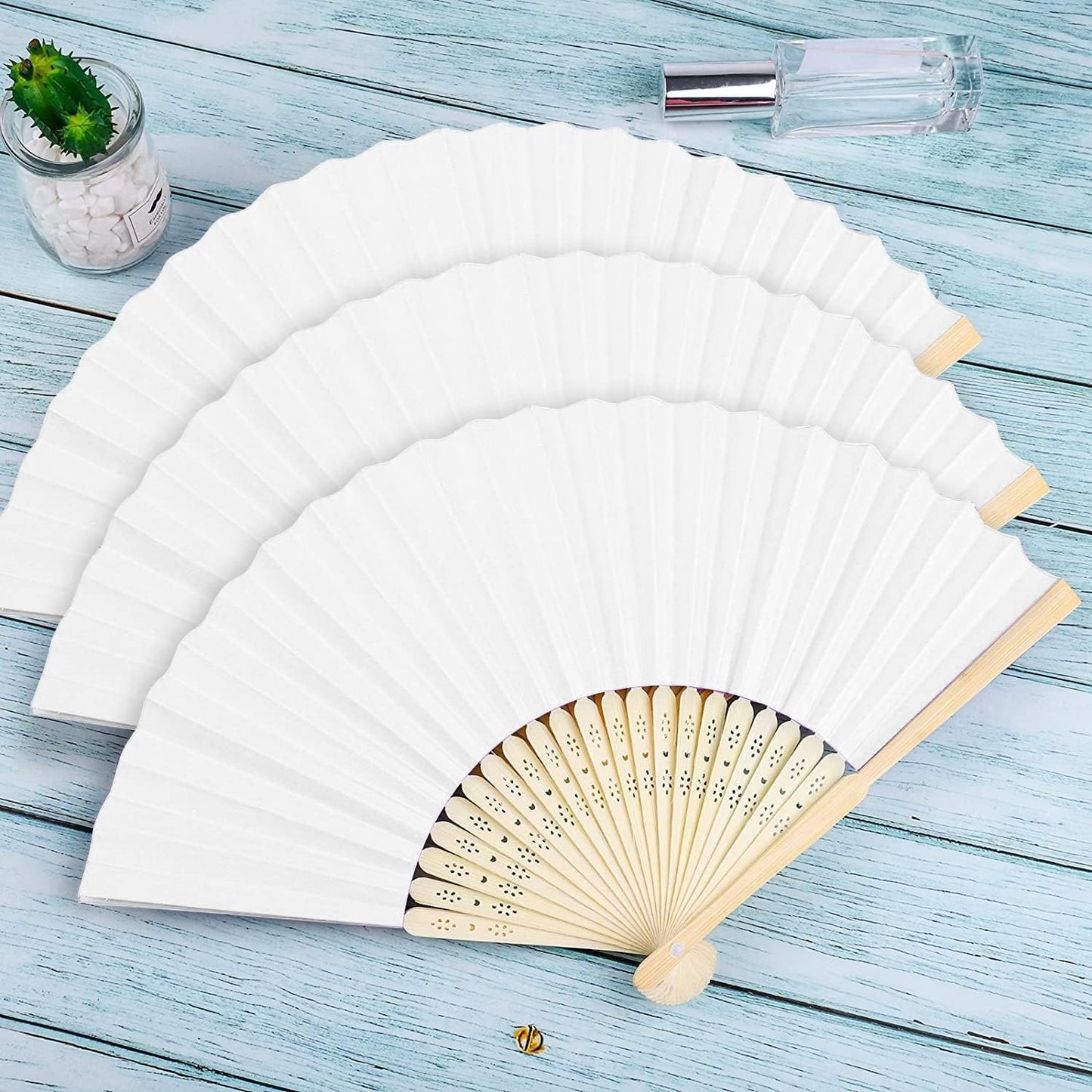 FEPITO 20 Pieces White Handheld Paper Fan Paper Folding Fans with Bamboos for Wedding Gift, Party, Home