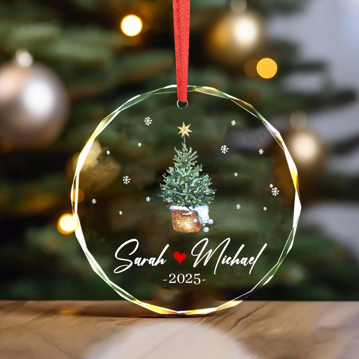 Personalized Glass Ornament 2025 for Married Couples with Name, Custom Wedding Keepsake Gift for Newlyweds, Anniversary or Christmas Décor, Mr and Mrs Ornament A5