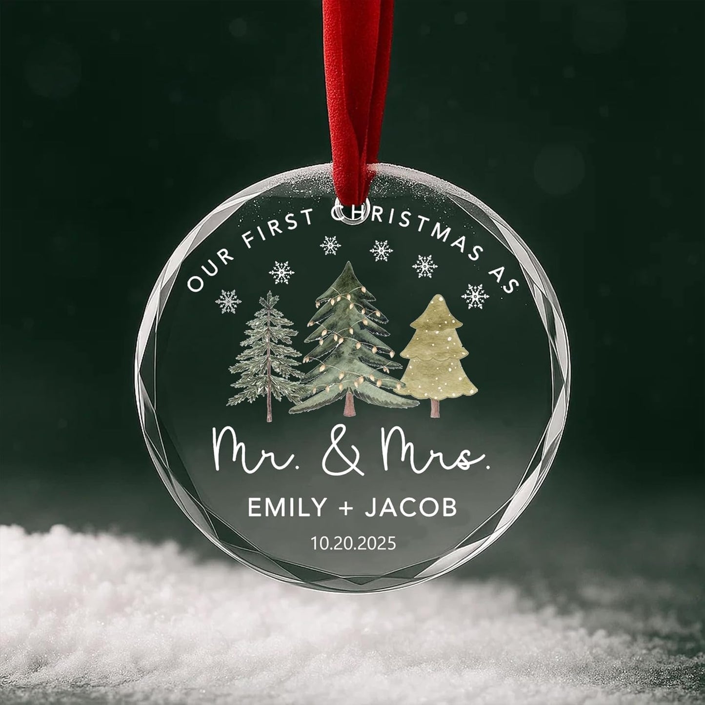 Personalized Glass Ornament 2025 for Married Couples with Name, Custom Wedding Keepsake Gift for Newlyweds, Anniversary or Christmas Décor, Mr and Mrs Ornament A7