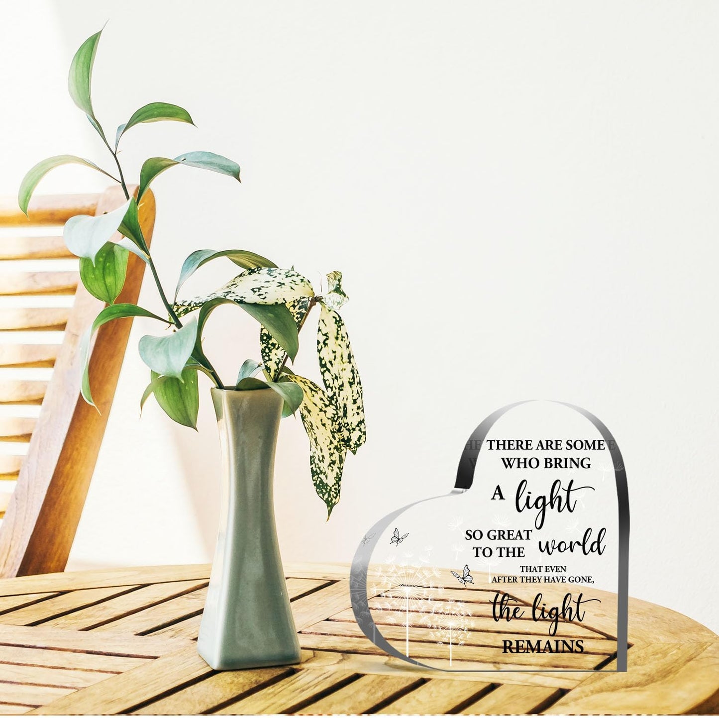 In Memory of Loved One Acrylic Heart Plaque - Memorial & Funeral Remembrance Decor Ornament Sign for Women, Men & Family - Bereavement Condolences Grief Gift