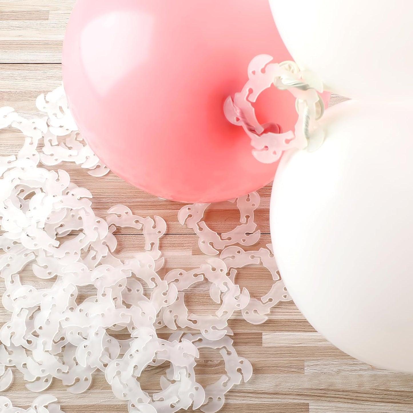 Syhood 200 Pcs Balloon Clips for Balloon Arch Flower Shaped White Bracket Buckle Connectors Clip Holders for Quick Knotting Birthday Wedding Baby Shower Party Decoration
