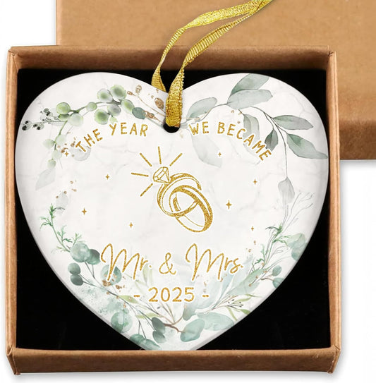 GOSSBY Wedding Ornament 2025 - The Year WE Became MR MRS - 2025 Wedding Gift for Couple - Bridal Shower, Newlywed, Just Married, Mr Mrs Gift for Bride Groom - 1st Married Couple Christmas Decor