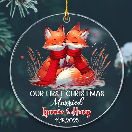 Personalized Date/Name Mr & Mrs Fox Married Christmas Ornament 2025, Our First Christmas Married Fox Ornaments Gift for Marriage, Customized Mr & Mrs Foxes Together Christmas Ornament for Newlyweds