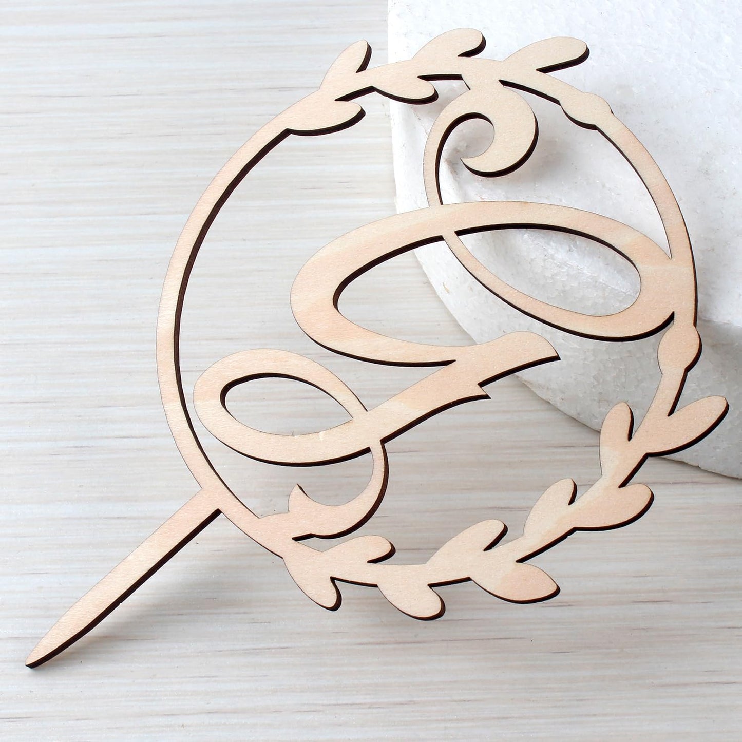 LINGTEER Personalized Inital Letter G Wooden Cake Topper Perfect for Birthday Rustic Wedding Anniversary Party Keepsake Decoration