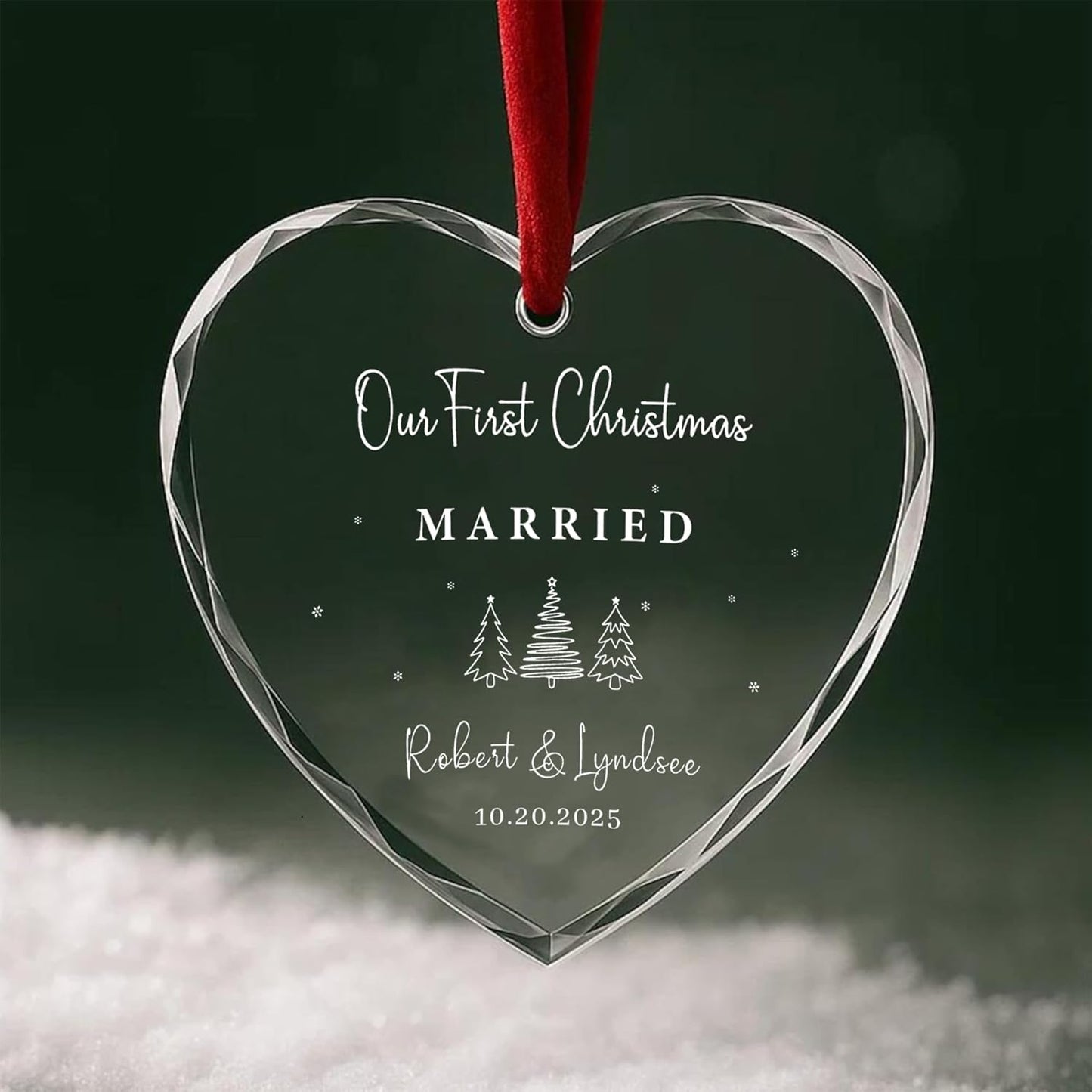 Personalized Glass Ornament 2025 for Married Couples with Name, Custom Wedding Keepsake Gift for Newlyweds, Anniversary or Christmas Décor, Mr and Mrs Ornament A2