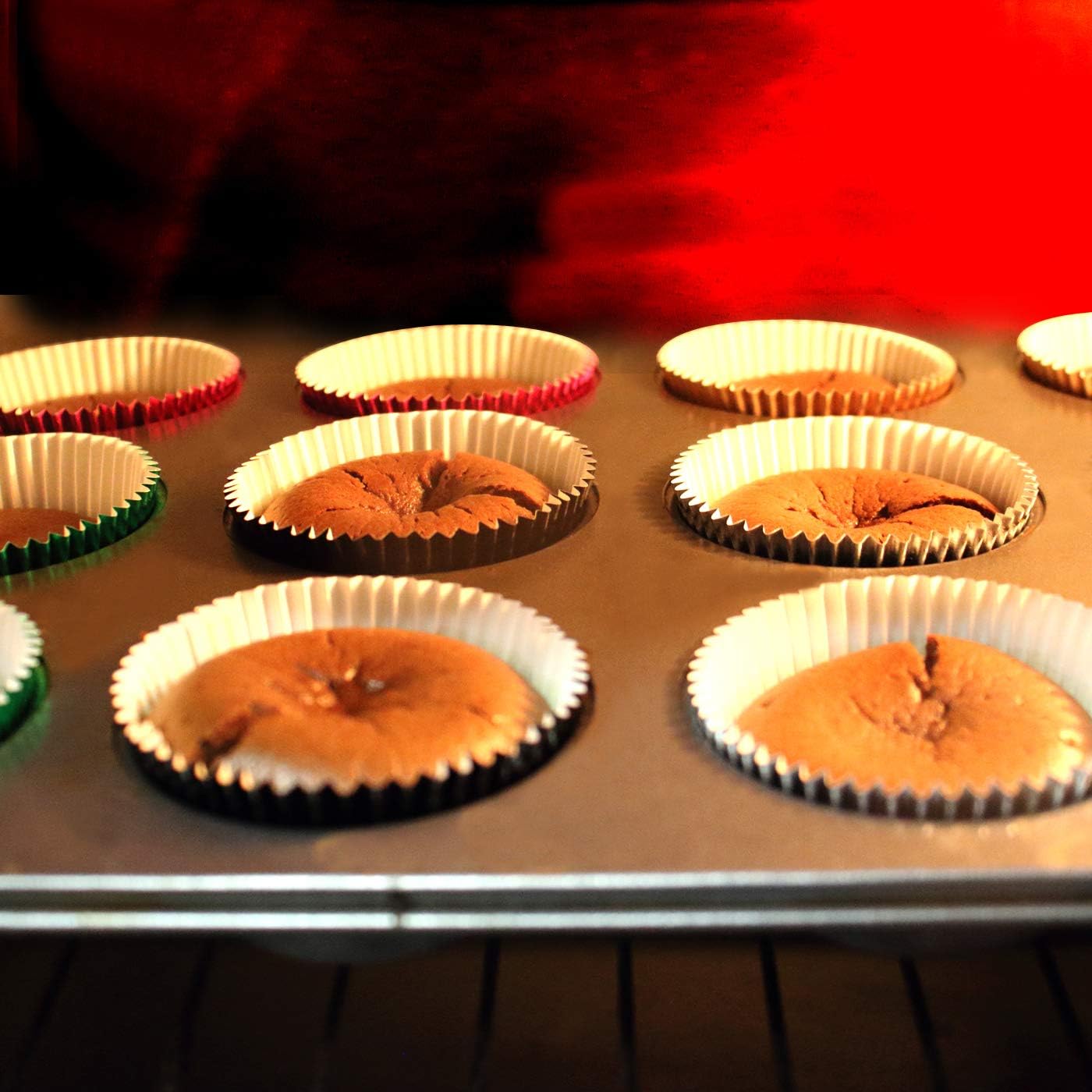 Eoonfirst Red Foil Cupcake Case Liners Valentine's Day Baking Muffin Paper Cups 198 Pcs