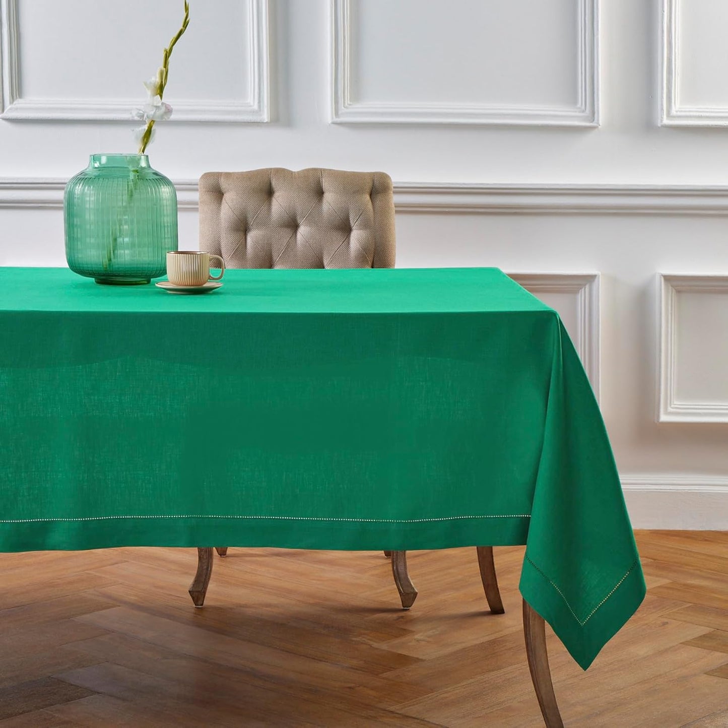 Solino Home Linen Tablecloth 60 x 120 Inch - Classic Hemstitch 100% Pure Linen Emerald Green Table Cloth for Rectangle Tables - Machine Washable Tablecloth for Christmas