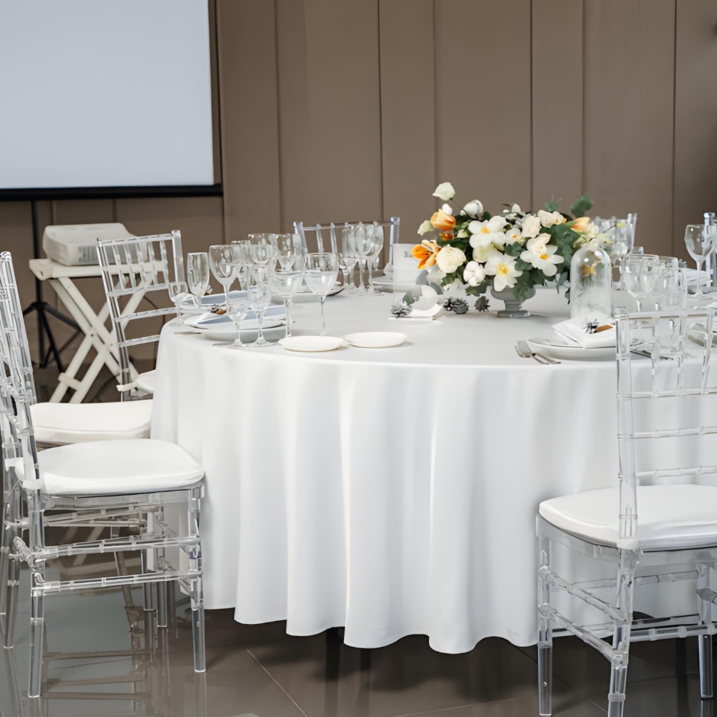 8 Pack White Round Tablecloth 120 Inch White Table Cloth Stain and Wrinkle Resistant Round White Tablecloths Reusable and Washable Polyester Fabric Table Covers for Buffet Wedding Party and Banquet