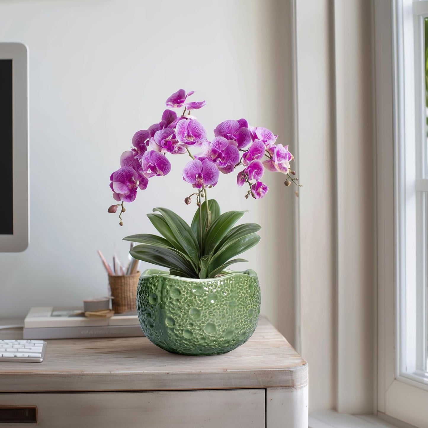 8 Inch Plant Pot - Ceramic Pots for Plants with Drainage Hole, Round Decorative Plant Pots for Indoor Outdoor, Modern Unique Flower Pot, Office Decor, Garden Gifts, Green