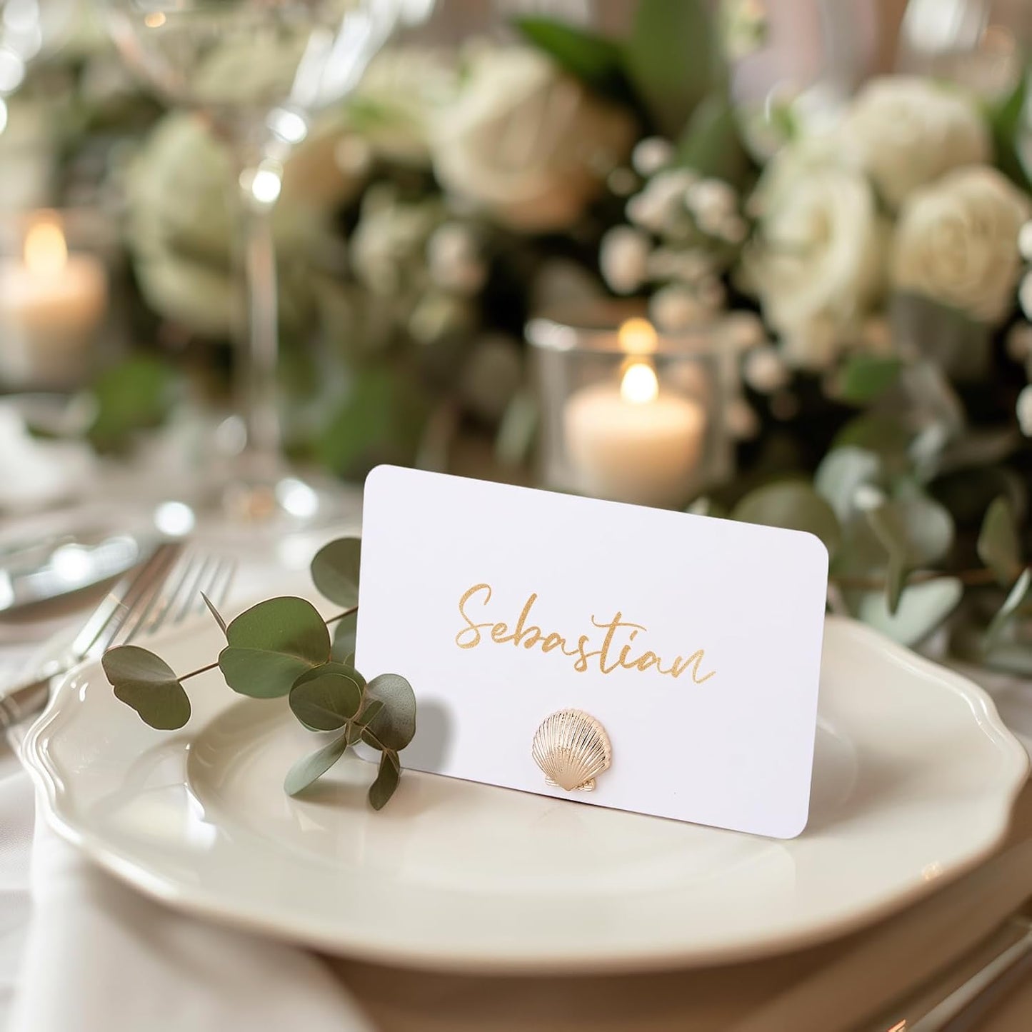 UNIQOOO 12Pcs Decorative Gold Shell Place Card Holders Bulk, Scallop Name Card Stands Set, for Beach Wedding Decor Coastal Favors, Table Setting, Business Card, Name Tag, Party Food Labels