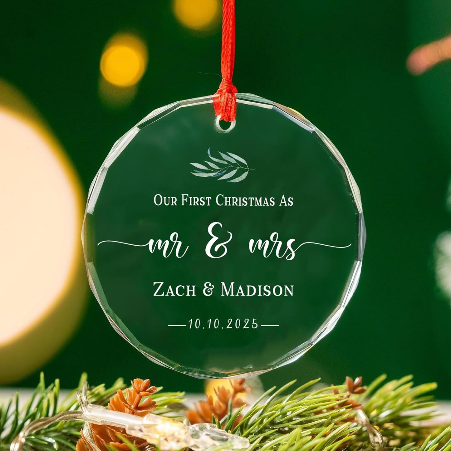 Personalized Glass Ornament 2025 for Married Couples with Name, Custom Wedding Keepsake Gift for Newlyweds, Anniversary or Christmas Décor, Mr and Mrs Ornament A3