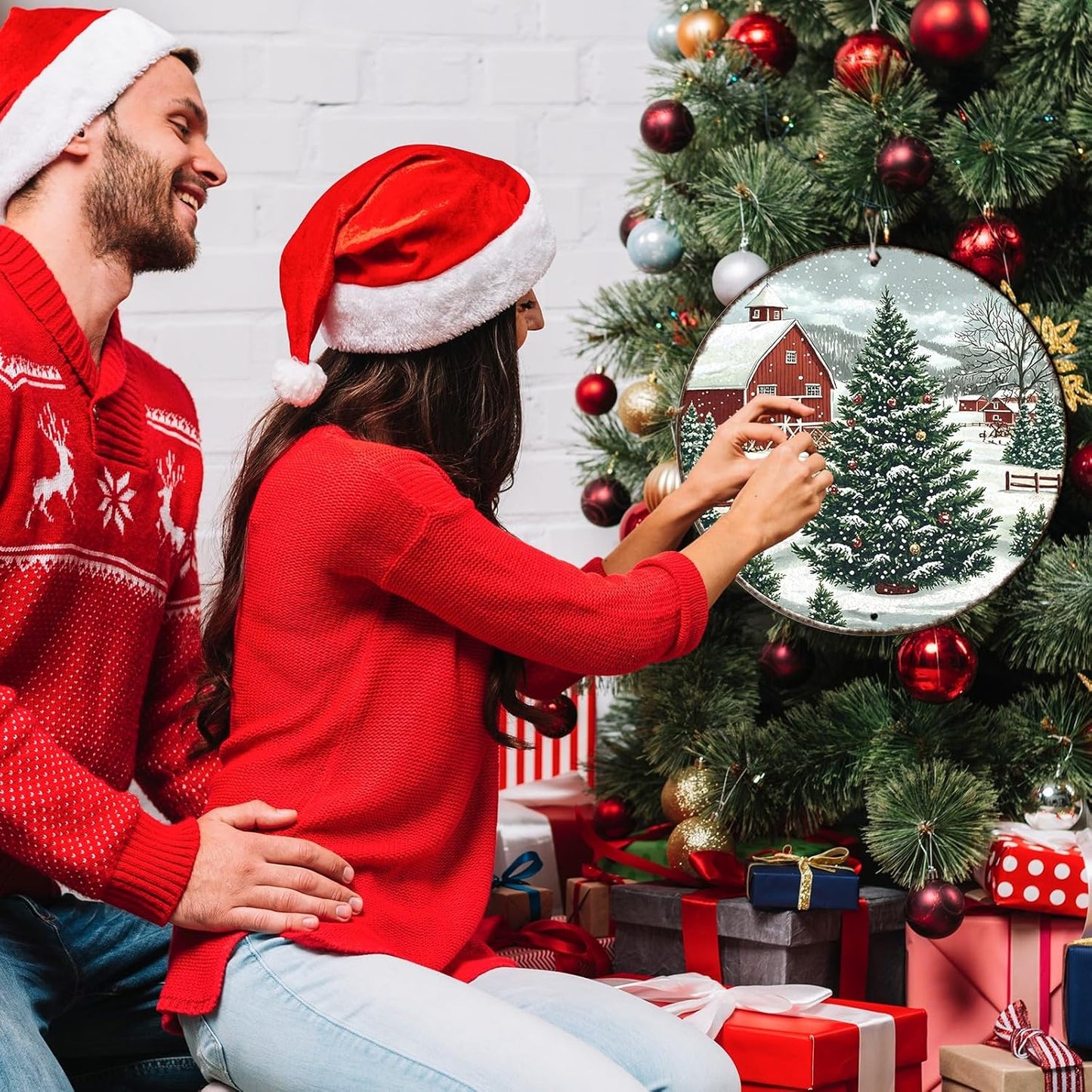 Round Christmas Trees Barn Metal Tin Sign Christmas Vintage Tin Sign for Kitchen Cafe Bar Farmhouse Home Wall Decor Art Winter Decoration 12 * 12 in