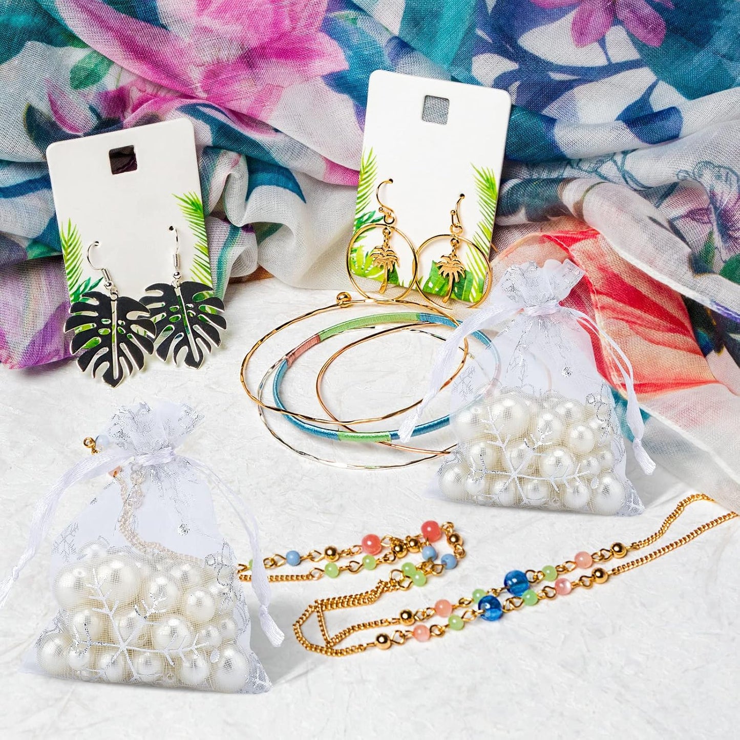 jijAcraft 3x4 Inch White Christmas Organza Bags - 100Pcs Small Snowflake Bag, Xmas Drawstring Mesh Gift Pouches for Gift, Party Favors, Candy