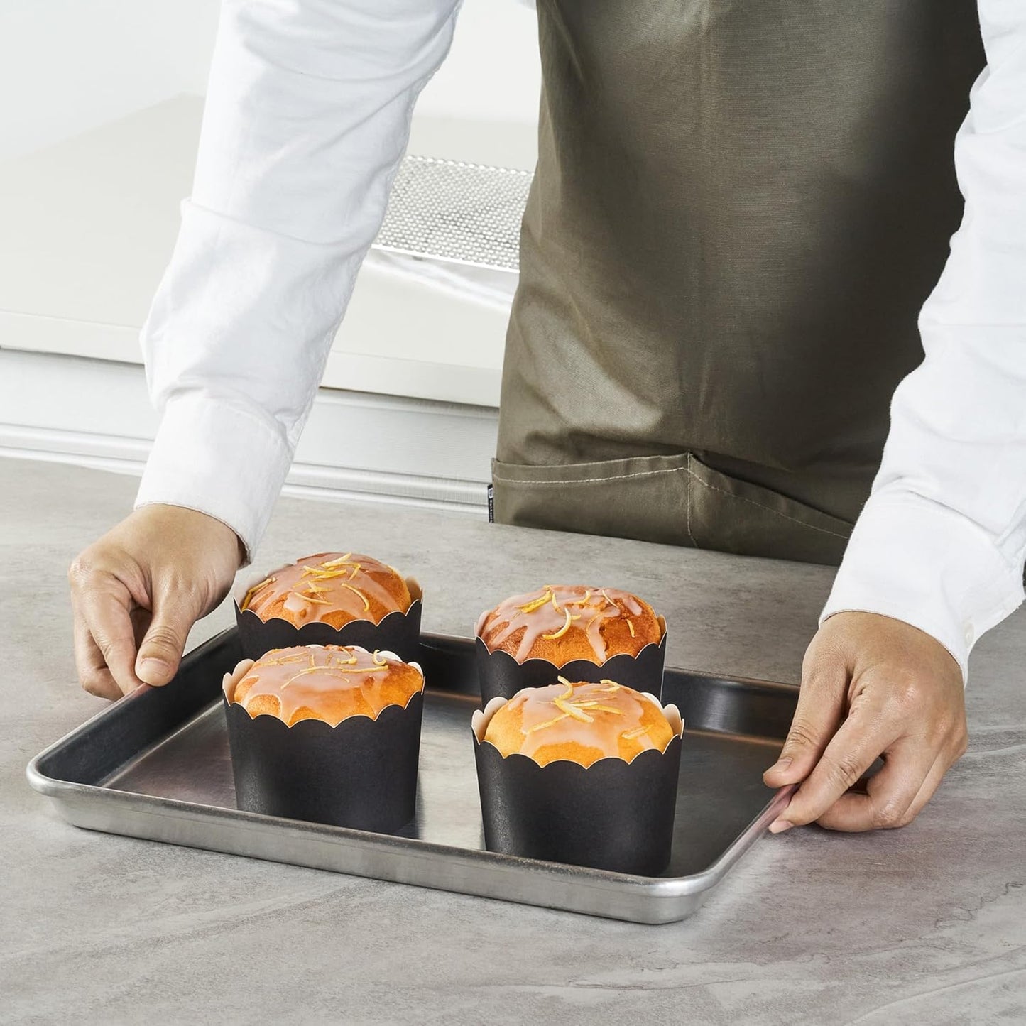 Panificio 10 Ounce Cupcake Wrappers, 200 Scalloped Baking Cups - Oven-Ready, Greaseproof, Black Paper Cupcake Liners, Disposable, For Birthdays, Baby Showers, Or Weddings - Restaurantware