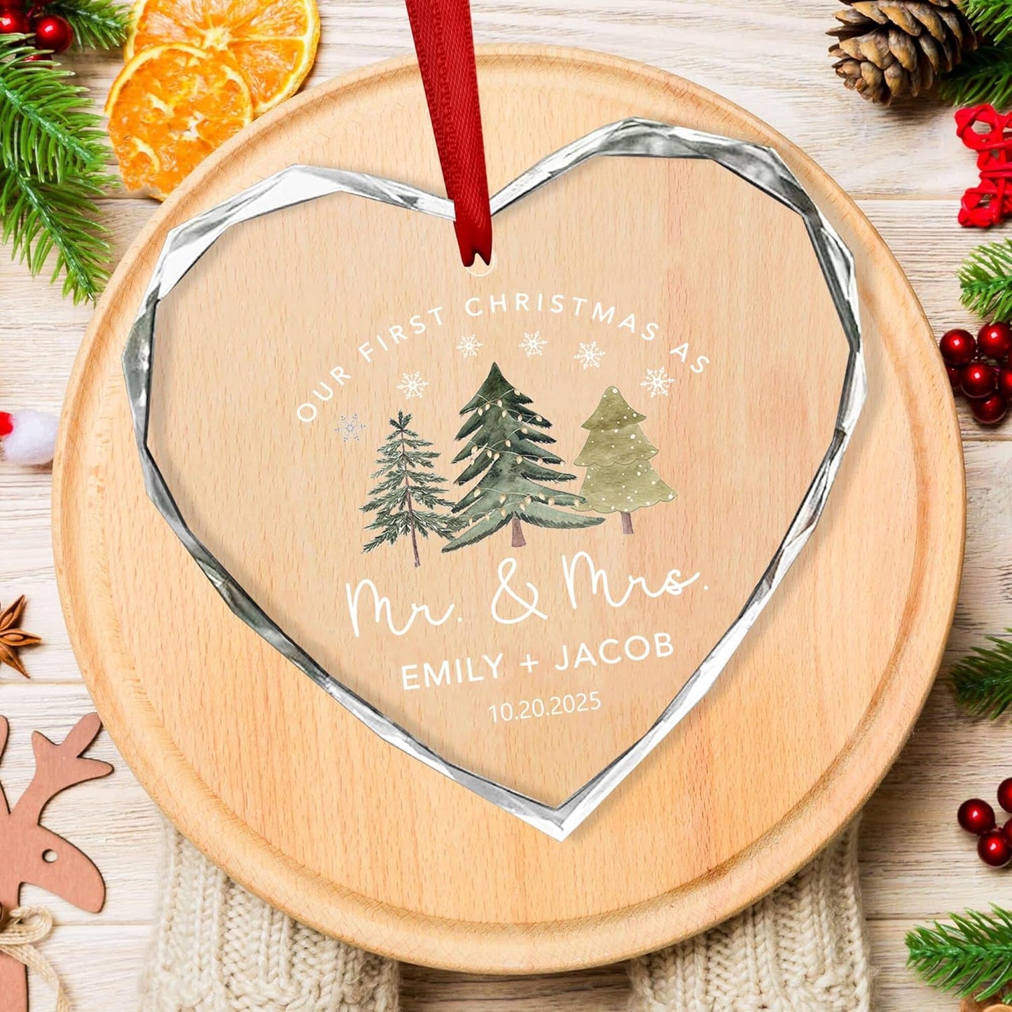 Personalized Glass Ornament 2025 for Married Couples with Name, Custom Wedding Keepsake Gift for Newlyweds, Anniversary or Christmas Décor, Mr and Mrs Ornament A7