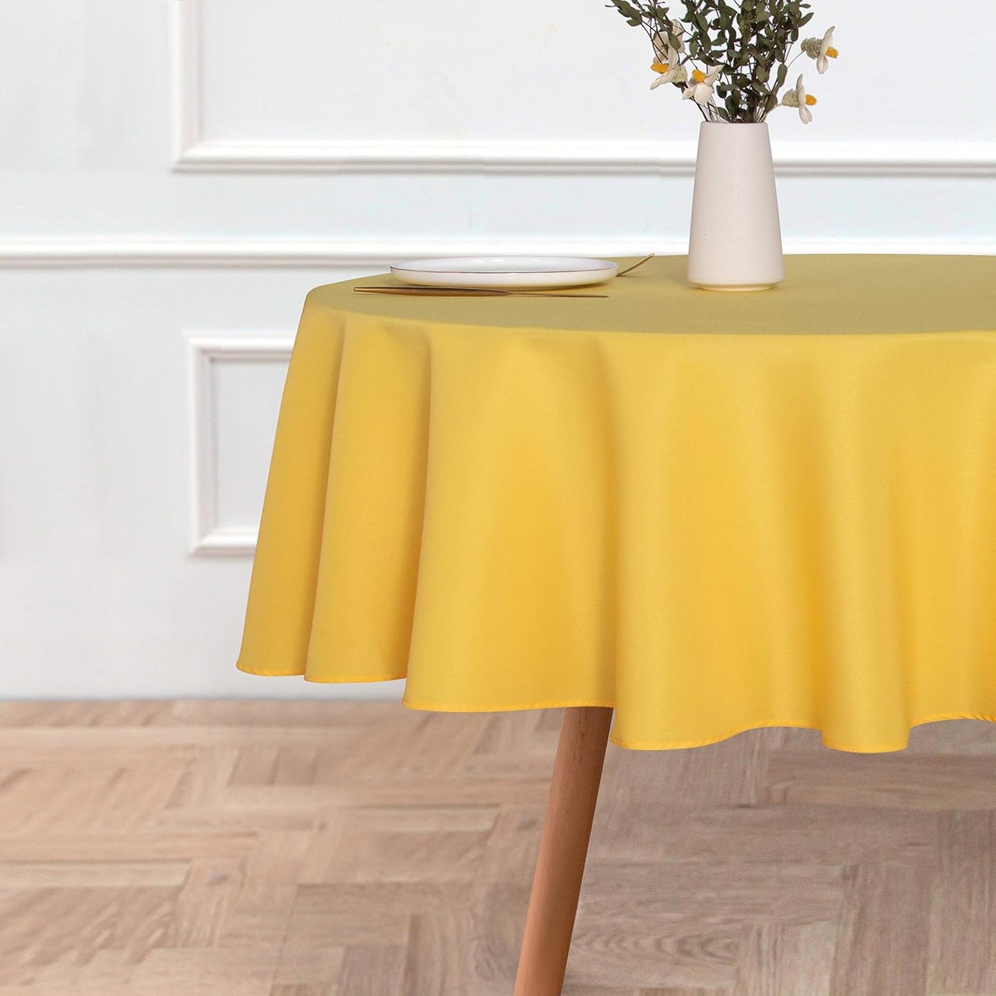 sancua Round Tablecloth - 48 Inch - Water Resistant Spill Proof Washable Polyester Table Cloth Decorative Fabric Table Cover for Dining Tables, Buffet Parties and Camping, Yellow