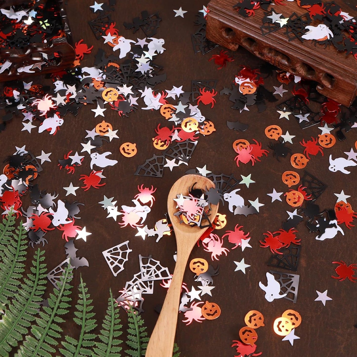 Halloween Party Table Scatter Confetti, 3000 Pcs Pumpkin Spider Bat Star Foil Metallic Confetti for Halloween Party Table Decorations