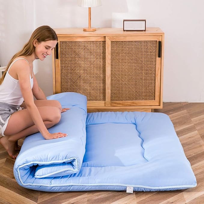 MAXYOYO Japanese Floor Mattress Futon Mattress, Thicken Sleeping Pad Foldable by MAXYOYO
