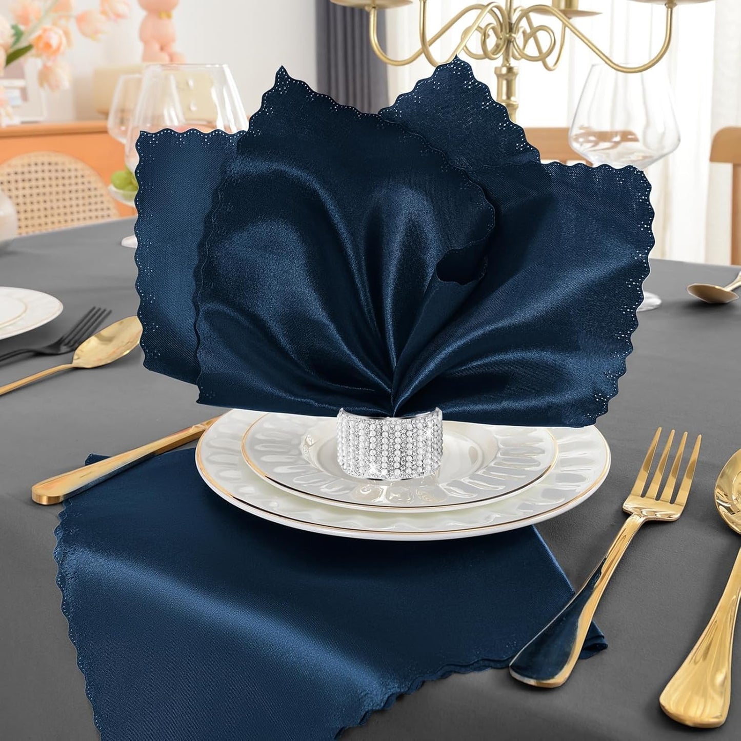 Diamond Pearls12cs Napkin Rings Rhinestone Crystal Glass Framed Napkin Holder Handmade Serviette Buckles for Christmas, Easter, Thanksgiving Day Wedding Banquet Home Party Decoration Dining Table