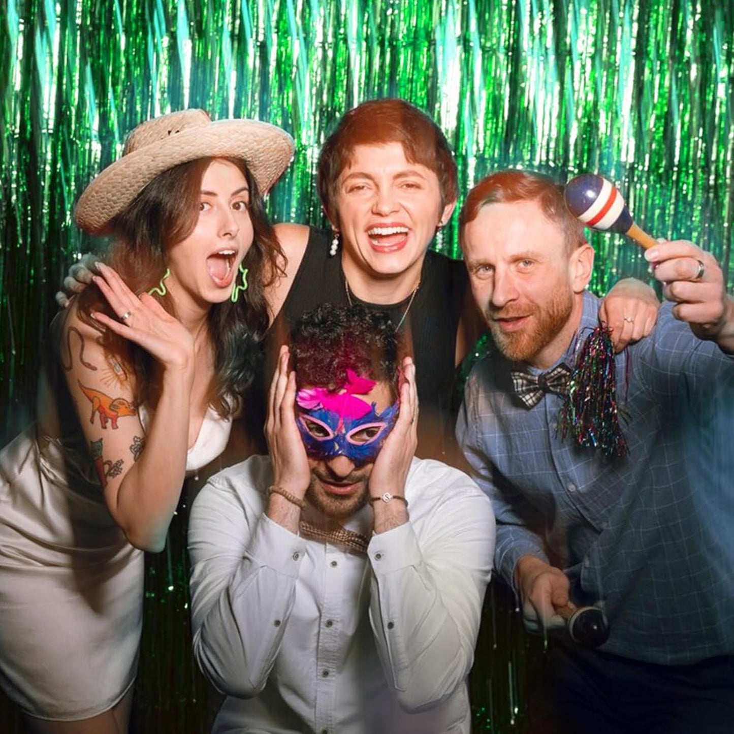 20 Pack Foil Curtain Backdrop Green Metallic Tinsel Foil Fringe Curtains Photo Booth Props for Birthday Wedding Engagement Baby Shower Bachelorette Christmas Holiday Celebration Party Decorations