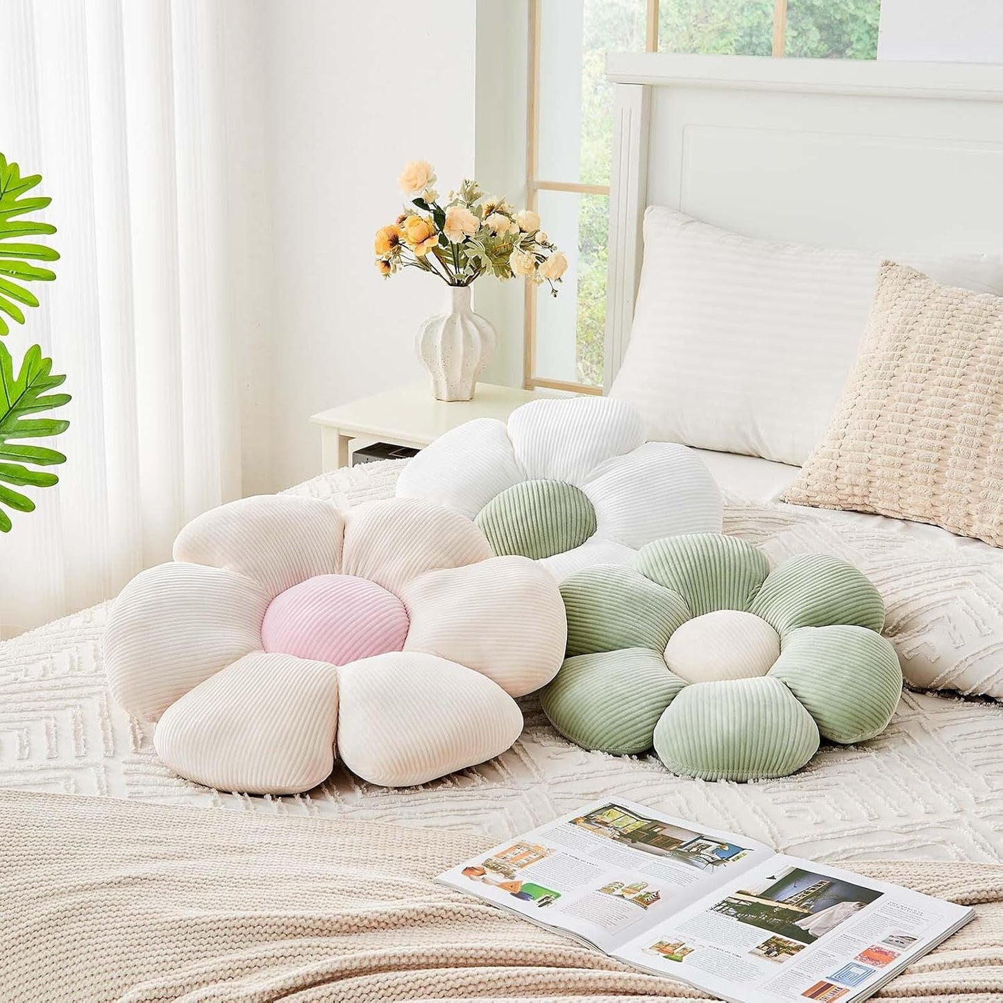 White Flower Pillow, 17.7" Cute Flower Shaped Floor Pillow, Aesthetic Floral Plush Daisy Decorative Throw Pillows for Bed Sofa Couch